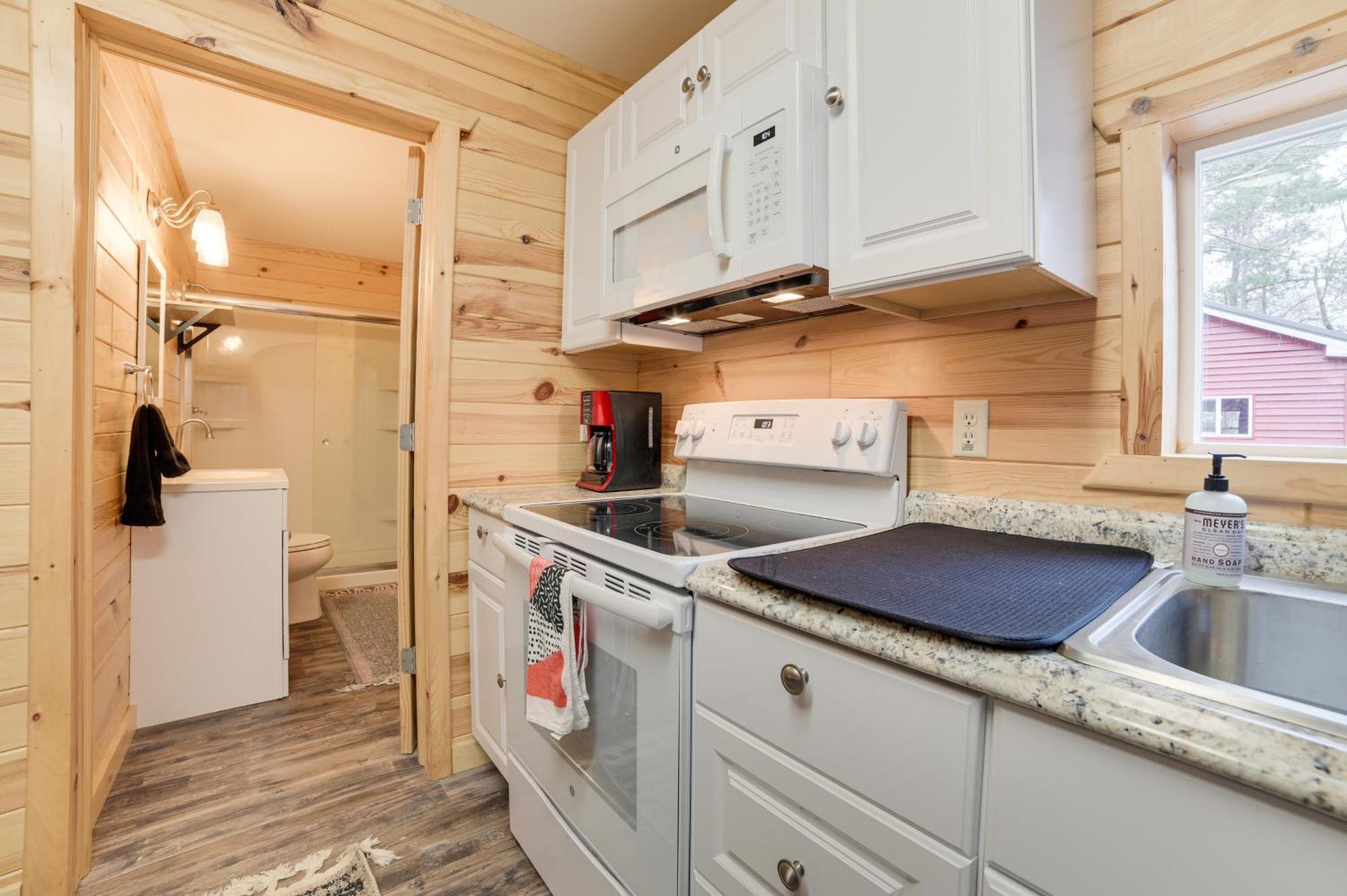 Scenic Evans Hideaway Steps To Lake Huron! Oscoda Luaran gambar