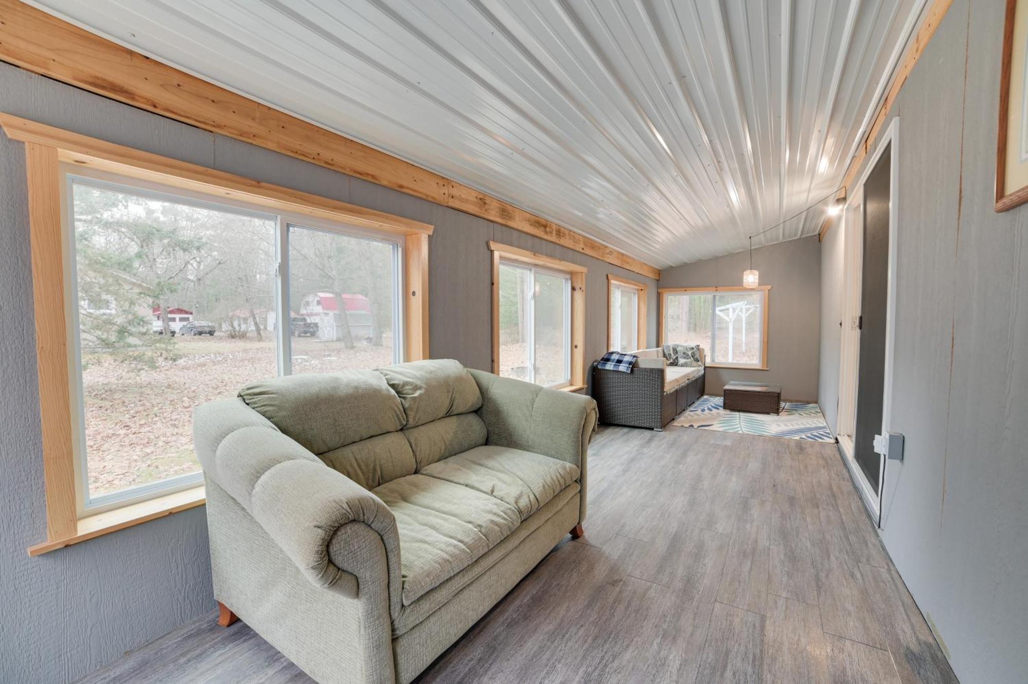 Scenic Evans Hideaway Steps To Lake Huron! Oscoda Luaran gambar