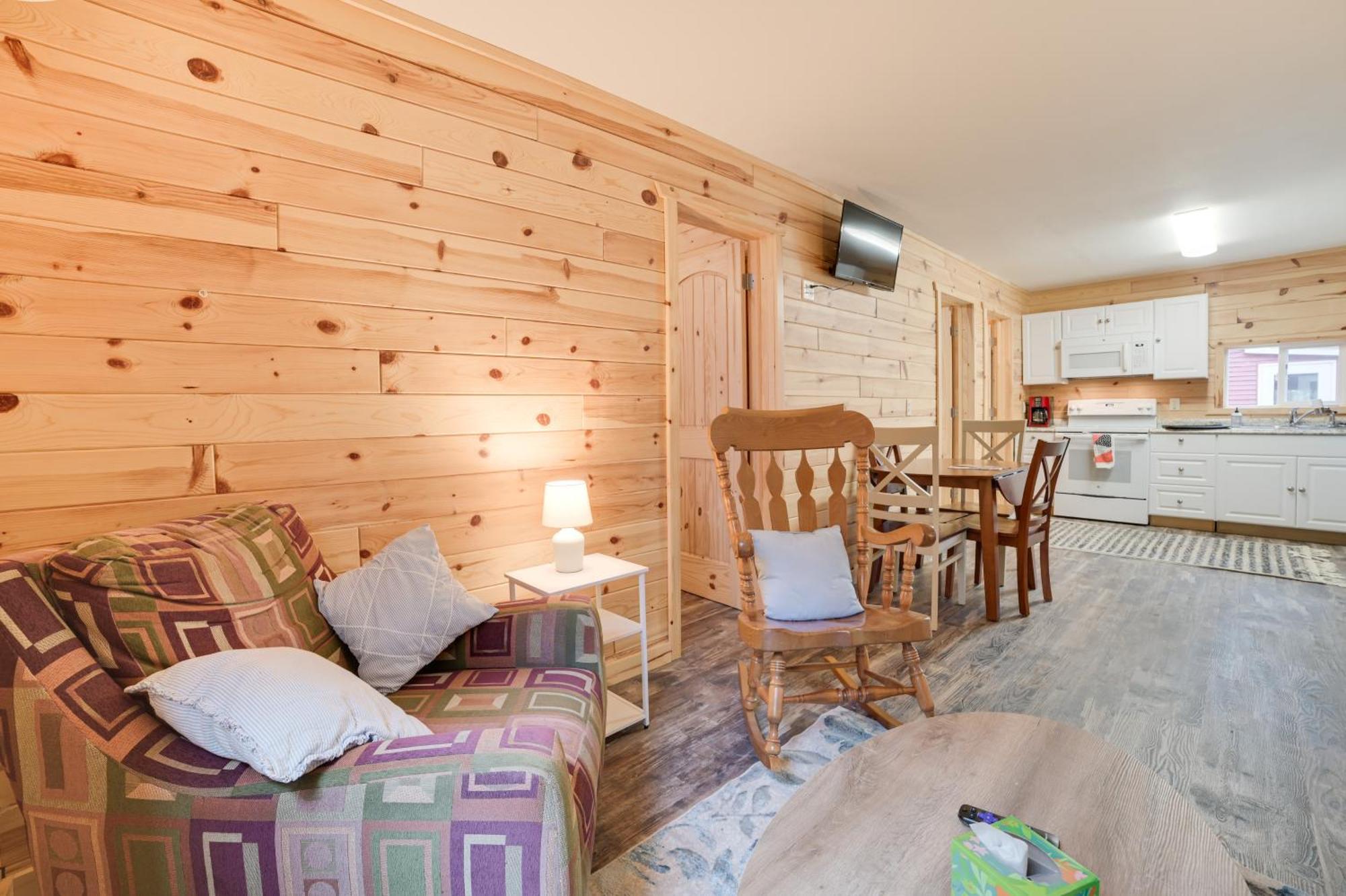 Scenic Evans Hideaway Steps To Lake Huron! Oscoda Luaran gambar